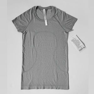 Lululemon Swiftly Tech Short Sleeve 2.0